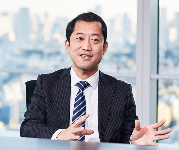 カシオヒューマンシステムズ　導入事例ページ 東京センチュリー株式会社 小﨑氏はダイバーシティ推進室の室長も兼任している。