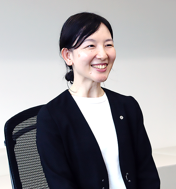 カシオヒューマンシステムズ　導入事例ページ　株式会社西松屋チェーン様　中嶋梓氏
