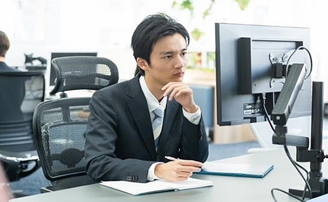 雇用保険の手続きと必要書類
