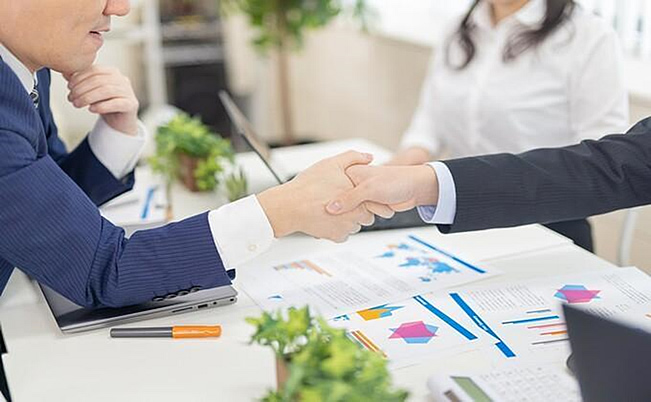 シェアードサービスは人事制度統一化につながる企業改革