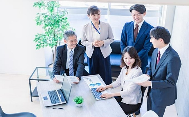 人事管理から給与確認まで「ADPS」が人事業務を効率化