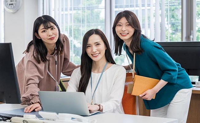 「Hito-Compass」で製造業の人事評価業務を効率化