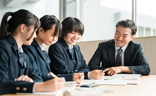 私立学校で人事評価制度が求められる背景